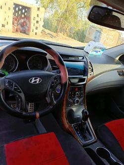 هیوندای ئەلەنترا